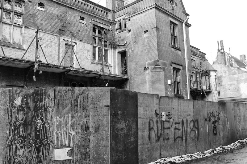 old, outdoors, window, abandoned, low angle view, ruined, history, sky, weathered, decay, urban decay, no people, building exterior, wall, nature, 5K