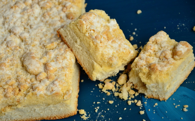 bread, freshness, table, bakery, crumbly, indoors, food, unhealthy eating, 4K, meal, fried, still life, flour, cake, temptation, food And Drink, gourmet