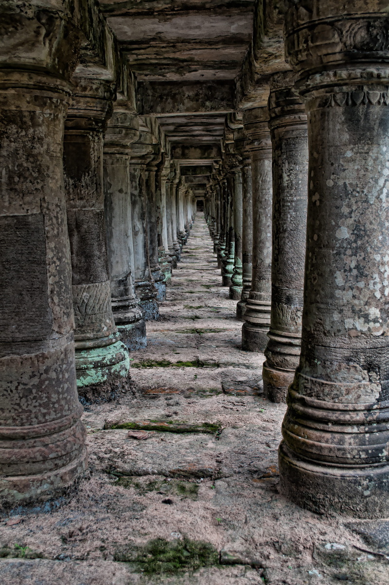 no people, historic, civilization, dramatic, travel destinations, tunnel, cracked, cambodia, famous, landmark, pillars, Asian, built structure, culture