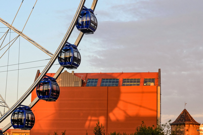 no people, gondolas, city, nature, amusement park, circle, high, wheel, gdansk, architecture, sky, gdańsk, big wheel, day, cloud - sky, mode of transportation
