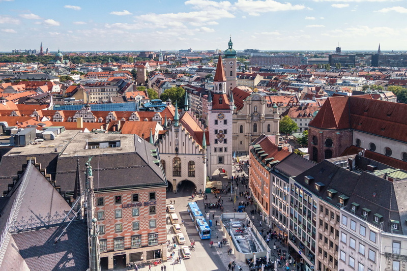 townscape, center, shopping, community, cloud - sky, settlement, crowd, clock, landmark, building exterior, marienplatz, built structure, architecture