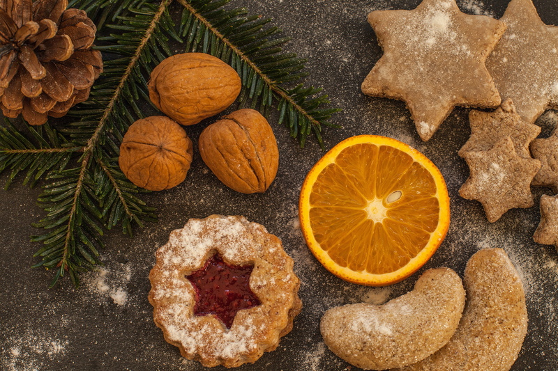 pine cones, vanillekipferl, high angle view, cookies, food and drink, 5K, baking cookies, decoration, christmas, celebration, christmas cookies, christmas celebration