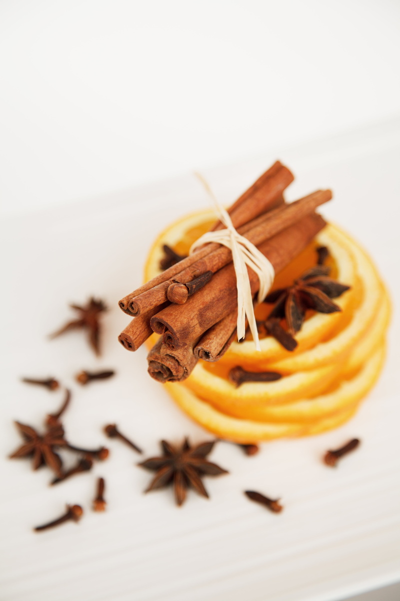selective focus, christmas, no people, focus on foreground, table, brown, fruit, winter, cinnamon, close-up, studio shot, still life, sweet food, freshness