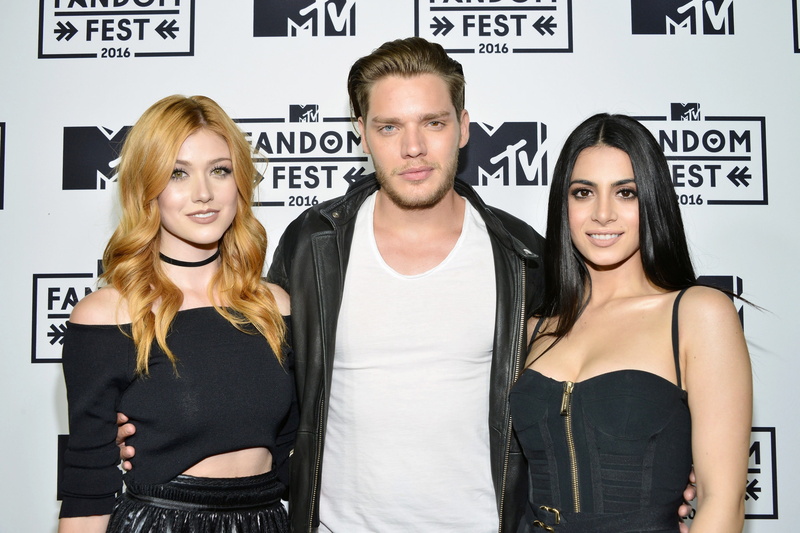 2K, Clary Fray, Dominic Sherwood, Isabelle Lightwood, the series, Jace Wayland, Katherine McNamara, Shadowhunters, EMERAUDE Toubia