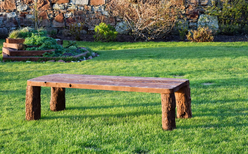 park bench, field, grass, lawn, furniture, relax, outdoor, park - man made space, no people, ornament, tranquil scene, backyard, empty, seat, plant, bench