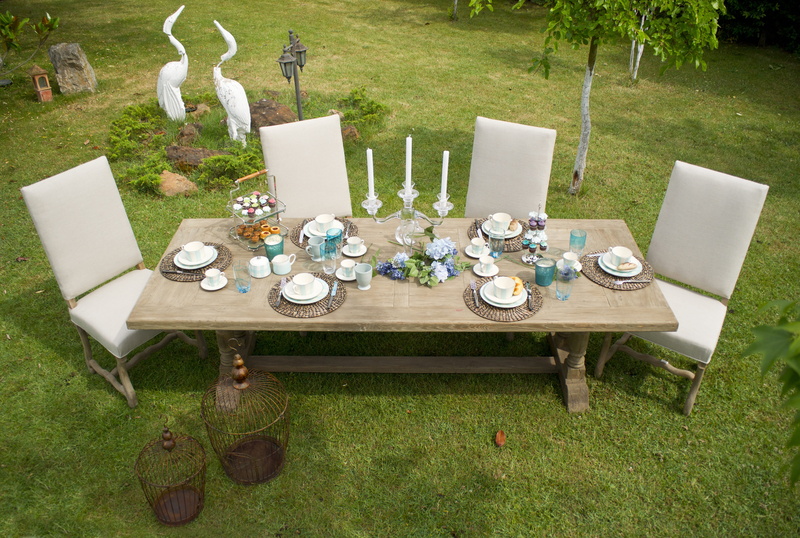 white, horizontal, food, vivid color, nobody, wooden, color, setting, outdoors, decoration, design, 5K, beautiful, Table, ceramic, copy space, top, place setting