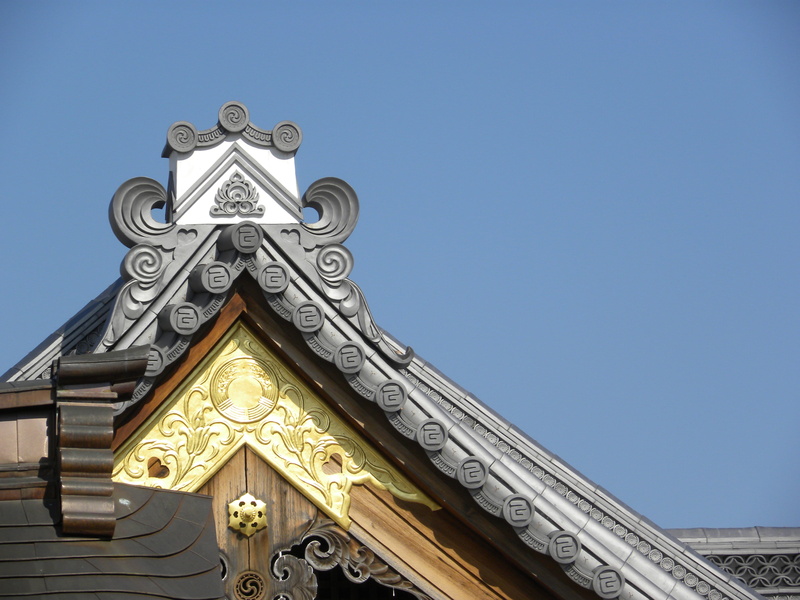 Quiet Zone, ornate, belief, nature, carving - craft product, 4K, entrance, sky, building, no people, building Exterior, built Structure, religion, Roof