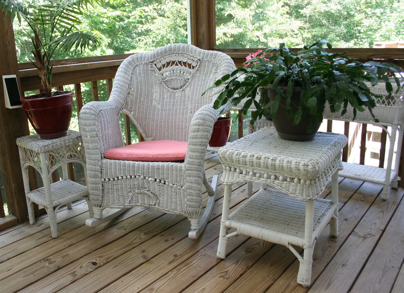 sit, design, white, home interior, woven, wicker, seat, hardwood floor, furniture, empty, floor, style, residential, clear, cushion, antique, side, view