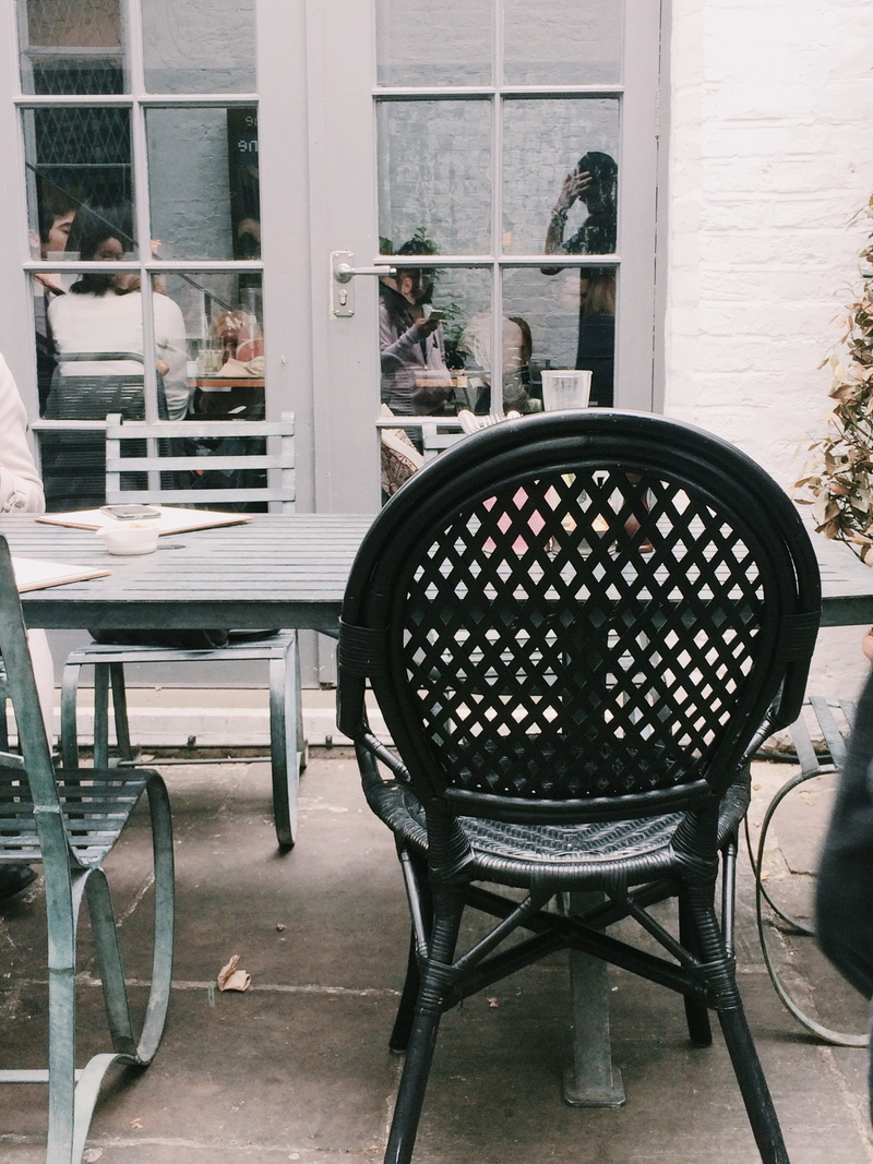 no people, house, nature, built structure, people, architecture, home, building exterior, 2K, daytime, chairs, chair, daylight, table, design, family