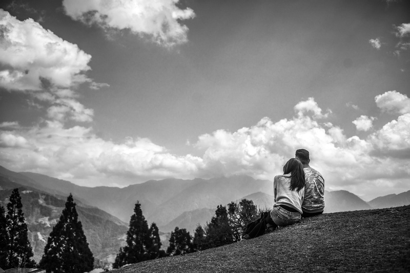 couple, nature, grass, lifestyles, bnw, beauty in nature, outdoors, qingjing farm, day, mood, selfie, cloud - sky, blacknwhite, full length, leisure activity