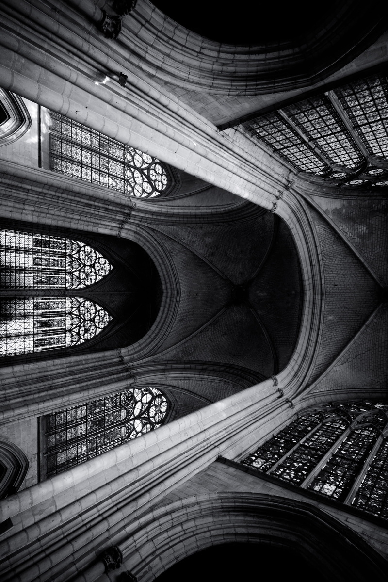 architecture, city, outdoors, architectural column, built structure, ceiling, arch, bigkids, europe, building, leicasl, blackandwhite, light, bw_lover