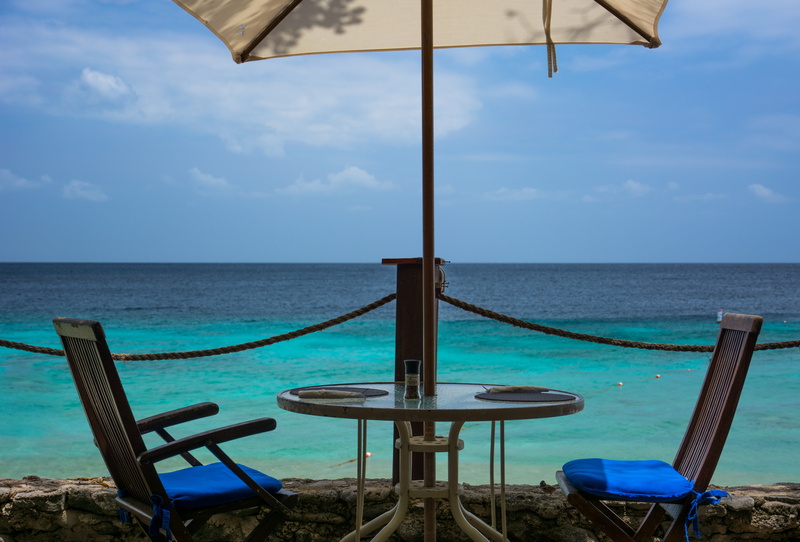 nature, blue, beauty in nature, horizon, horizon over water, tranquil scene, summer, seat, sky, day, sunshade, coast, resort, ocean, scenics - nature, no people
