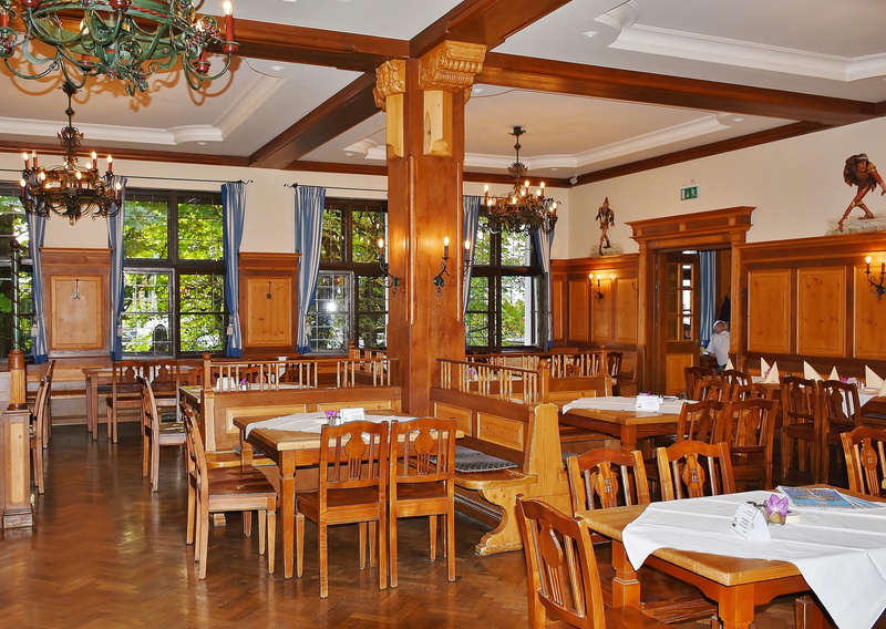 beer, setup, absence, 4K, ceiling, food and drink, seat, chairs, chair, wood, interior, inn, electric lamp, window, interior design, drink, place setting