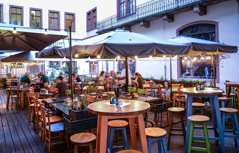 5K, business, architecture, food and drink industry, outside, prague, chair, real people, women, dining, gastronomy, terrace, eat, group of people, food