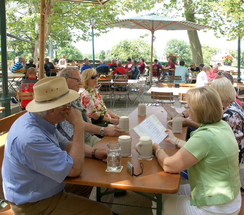women, outside catering, togetherness, men, tree, day, rest, sitting, beer, drink, benches, real people, dining tables, drinking, cozy, 4K, summer, beer garden