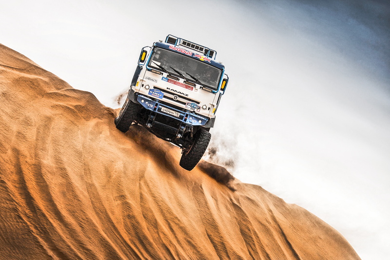 RedBull, Rally, Truck, Silk Way, Beauty, Speed, Sand, Contest, The roads, Nature, The descent, Silk road, 2K, Sport, The sky, KAMAZ, Dune, Russia, Master