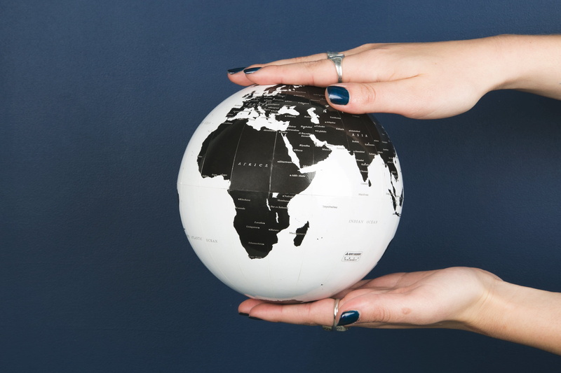 world, finger, human hand, photo, 4K, hand, globe - man made object, holding, Hands, care, whole, adult, sphere, map, economy, nail, Earth, one person