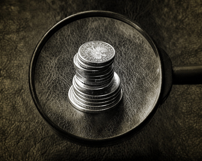1080P, round, banks, no, lack of money, search for, stack, currency, crockery, banking, selective focus, steel, colored, high angle view, geometric shape