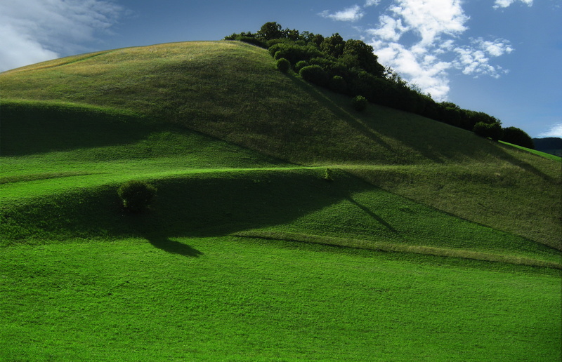 wave, field, growth, covered, outdoors, Hill, Meadow, Sky, clouds, day, Mountain, scenics, sky, land, cloud - sky, green - golf course, no people, rolling landscape