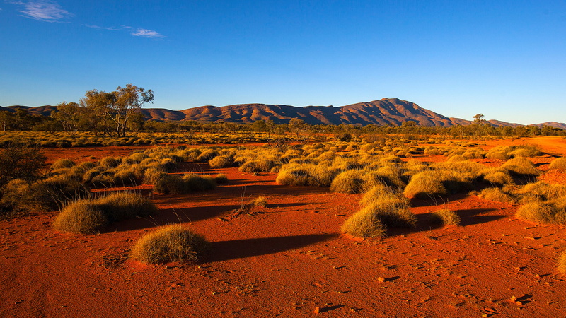 rock, long, larapinta, trail, wilds, 2K, cliffs, hd, australia, km, gorges, beautiful, red, desktop