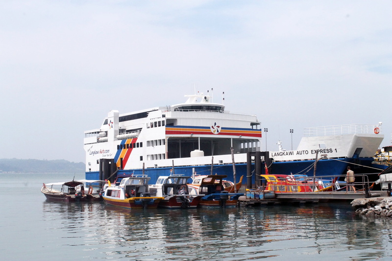 asia, 4K, harbor, fishing industry, ferry, nature, sky, building exterior, ship, transportation, transport, nautical vessel, passenger craft, cruise ship