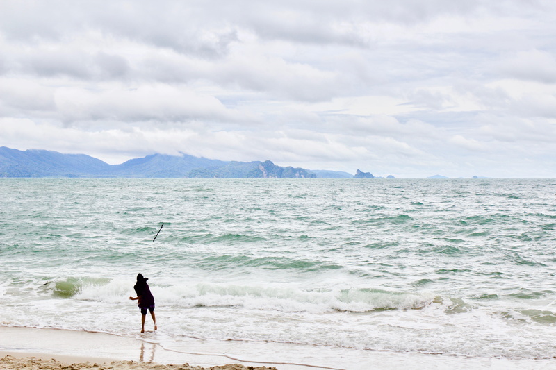 nature, sky, asia, full length, cloud - sky, ocean, tropic, motion, play, scenics - nature, beach, one person, water, outdoors, lifestyles, wave, 5K, malaysia