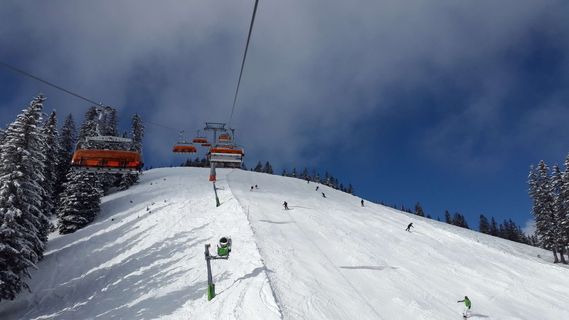 cold temperature, chairlift, mode of transportation, cloud - sky, nature, lift, sky, ski run, 4K, alpine skiing, white color, cable car, snow, snowcapped mountain