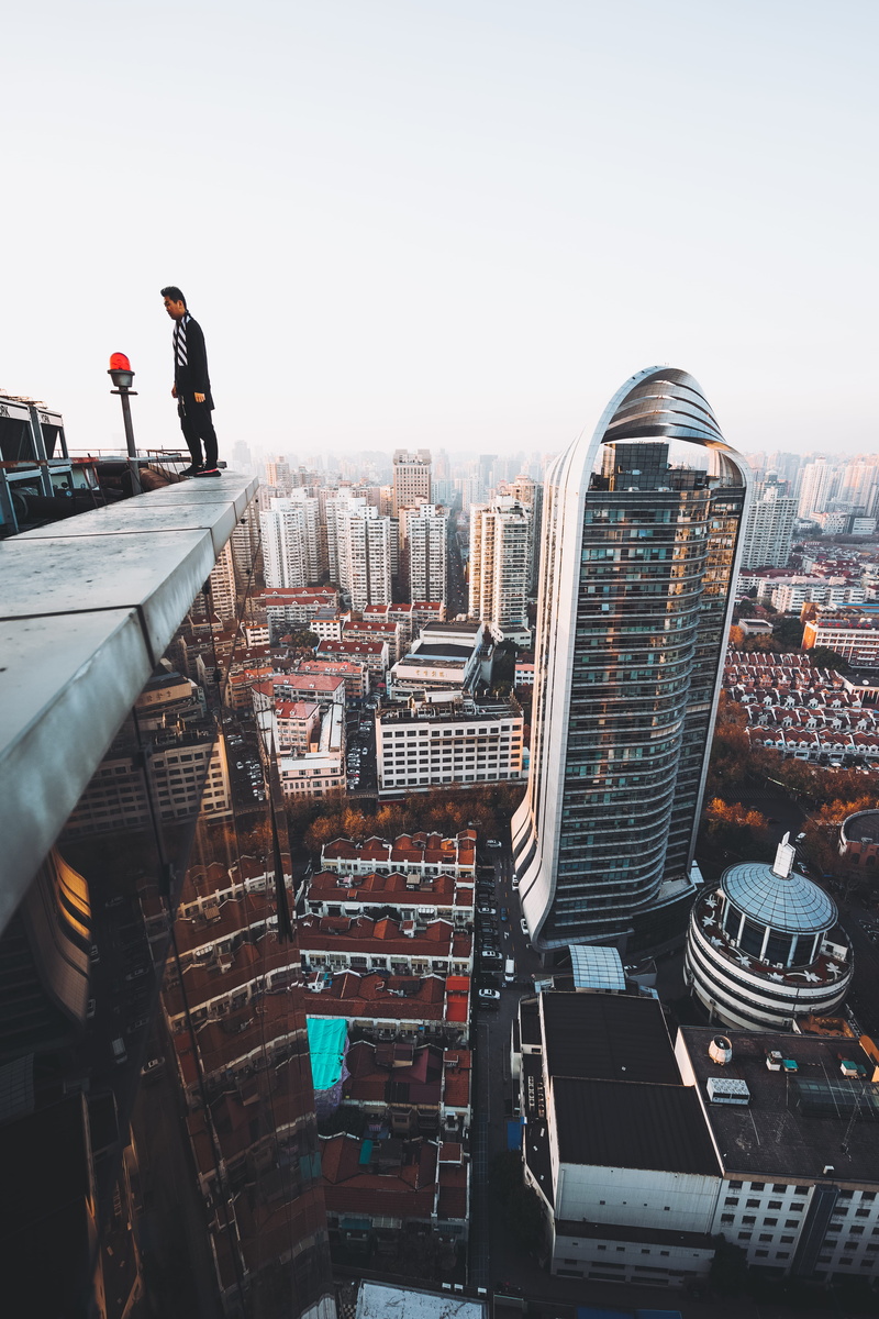 skyscraper, real people, residential district, building, building exterior, s, landscape, clear sky, mirror, built structure, office building exterior