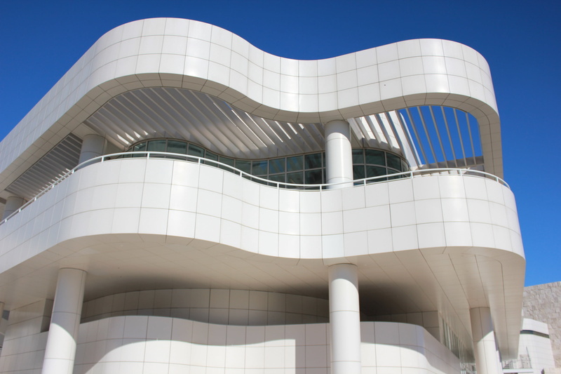 sunlight, art museum, built structure, 2K, no people, building exterior, photography, building, office, architectural, los angeles, sky, white building