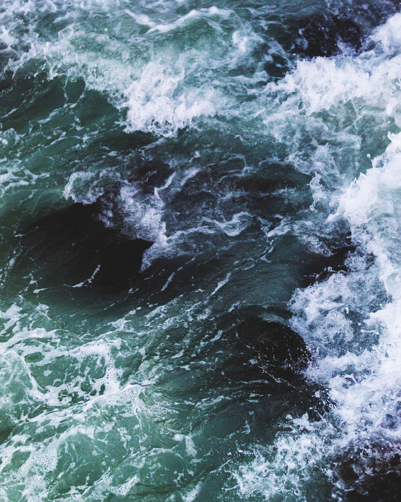 ocean, wave, flowing, full frame, adventure, nature, speed, day, flowing water, waves, water, vacation, 4K, land, current, surfing, aquatic sport, scenics - nature