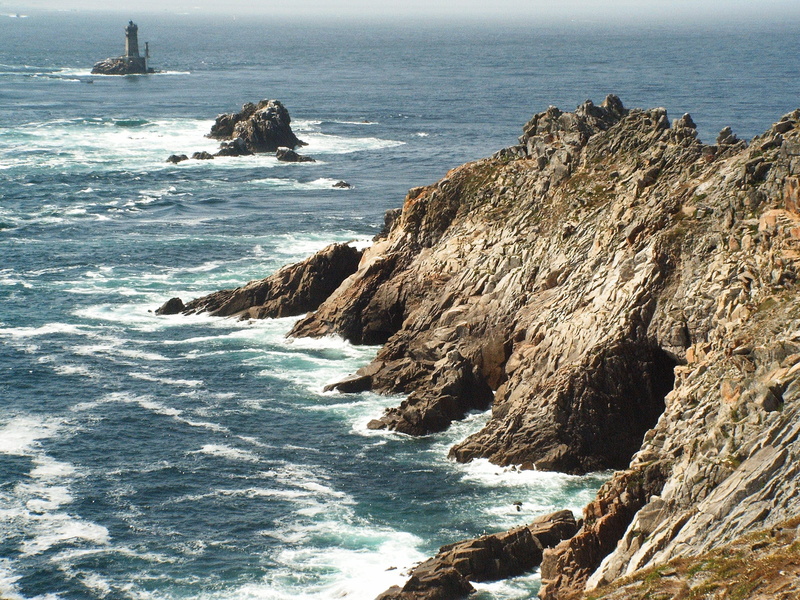 rock, rocky coastline, eroded, horizon over water, stack rock, near, mountain, western end, land, brittany, sport, sky, la vieille, tourists, 1080P, la pointe du raz