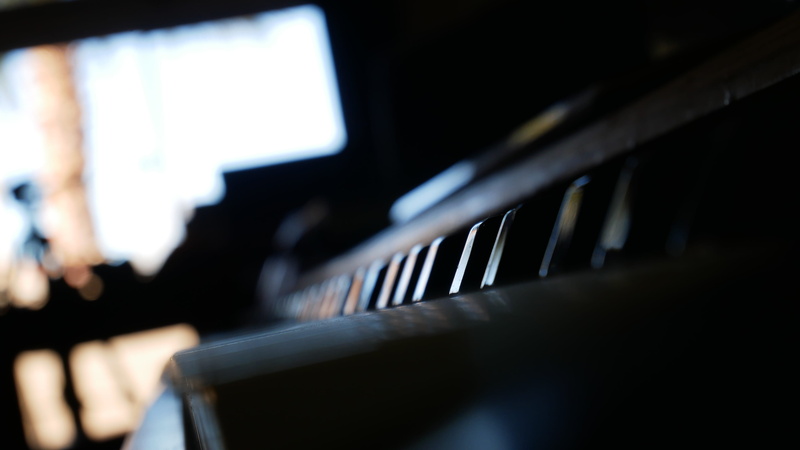 variation, 4K, business, antique, selective focus, indoors, arts culture and entertainment, piano key, still life, in a row, no people, close-up, music instrument