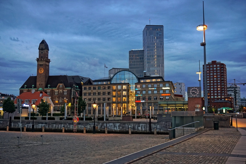 building, port, no people, tall - high, evening, malmö, cityscape, dusk, built structure, landscape, lighting, twilight, sky, outdoors, modern, water, sweden