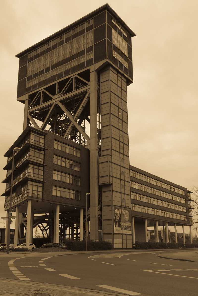 city, factory, industrial monument, carrier, low angle view, ruhr museum, symbol, tourism, modern, road, sign, sky, eat, business, rusted, outdoors, hard coal