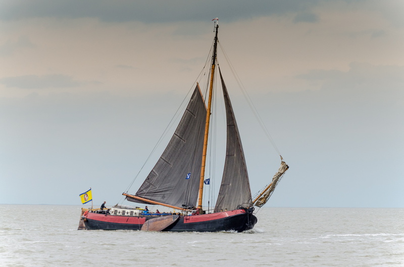 sinking, boat, Flat, day, sky, flat bottom, outdoors, water, Wadden Sea, no people, horizon, 4K, sea, scenics - nature, Bottom, cloud - sky, beach, nautical vessel