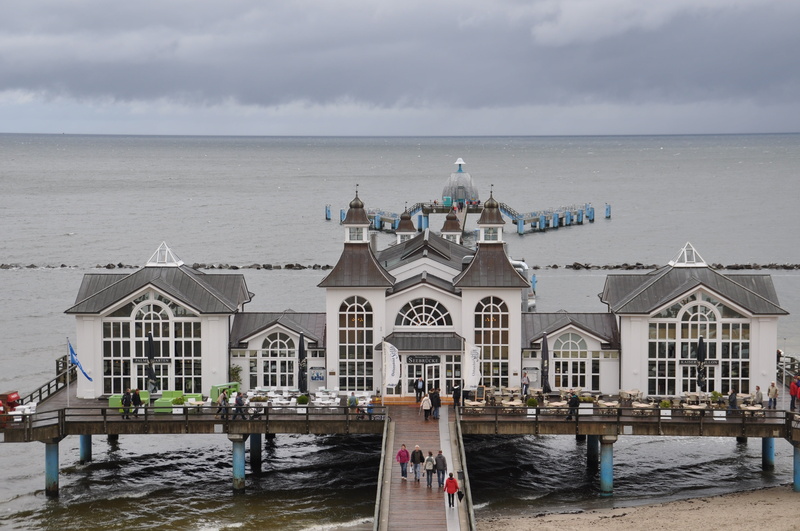 4K, canal, island, horizon, day, binz, rügen island, architecture, sea, sellin, outdoors, building exterior, sky, incidental people, group of people, cloud - sky