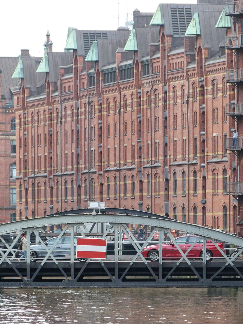 day, office building exterior, mode of transportation, connection, water, building exterior, bridge, speicherstadt, tourist attraction, hanseatic city