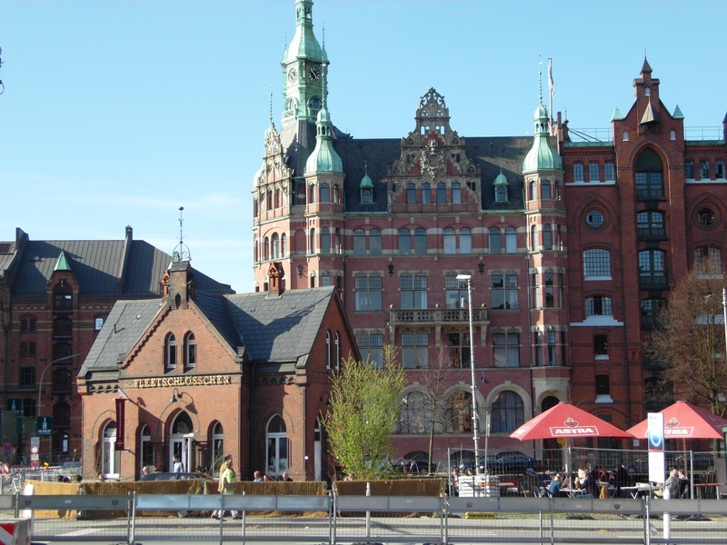 built structure, building exterior, history, architecture, incidental people, religion, town, hanseatic city, spire, old town, row house, day, clear sky
