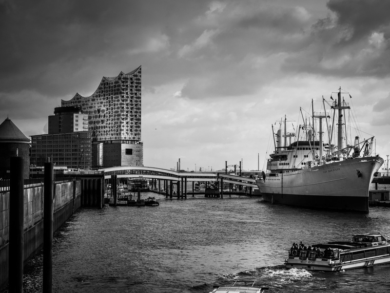 waters, elbe, body, near, mirroring, hdr, summer, grey, germany, port, mode of transportation, harbor, river, landscape, epic, city life, maritime, home