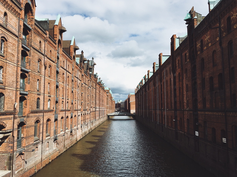 waterfront, built structure, building exterior, cloud - sky, surrounded, harbour, hamburg, body, direction, structures, concrete, speicherstadt, sky, symmetrical