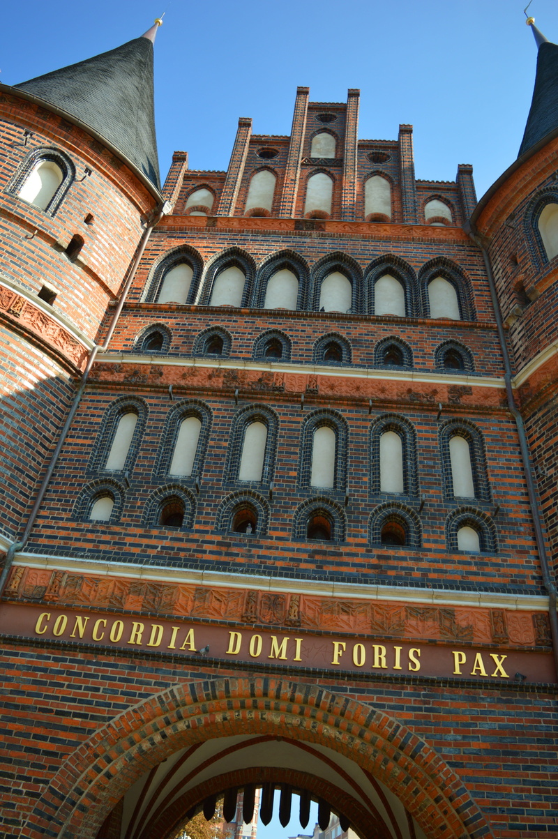 history, the past, places of interest, city, landmark, travel, low angle view, building, mecklenburg, outdoors, 5K, window, ornate, built structure, nature