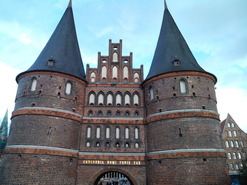 sky, place of worship, day, lübeck, tourism, travel destinations, city, 2K, clock tower, tall - high, hanseatic city, nature, outdoors, history, built structure