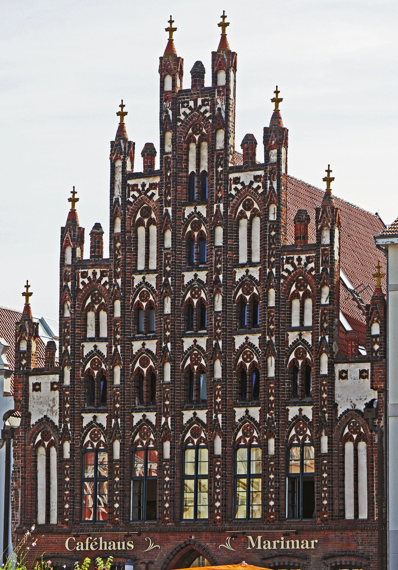 Gable, belief, travel destinations, architecture, ornate, western pomerania, city, religion, outdoors, baltic sea, hanseatic, Jewelery, built structure