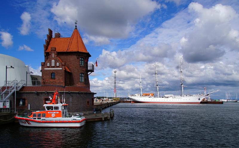 waterfront, nature, sky, building exterior, outdoors, no people, sailboat, 1080P, water, mode of transportation, travel destinations, Gorch Fock, sea