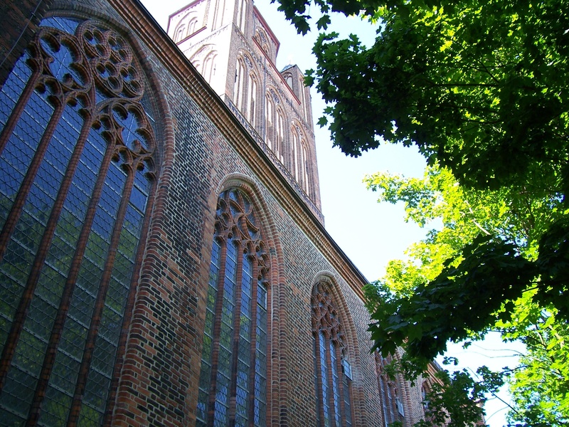 nature, tree, place of worship, monument, day, church, plant, stralsund, church window, spirituality, gothic, historically, history, sky, brick gothic
