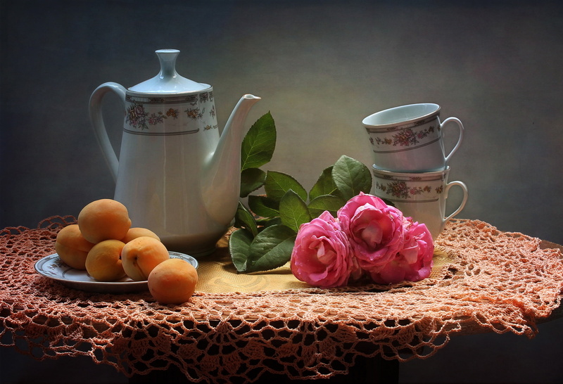 still life, apricots, kettle, table, roses, tablecloth, Cup, fruit, plate, flowers, 1080P