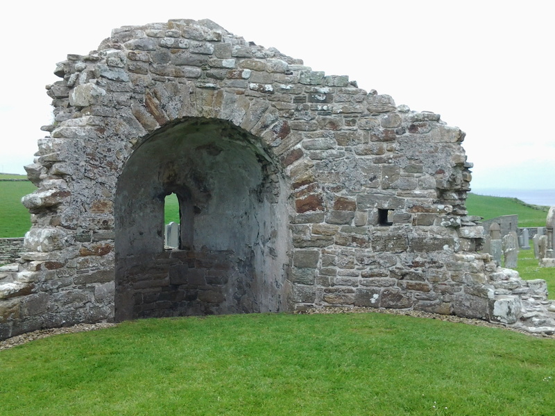 ancient civilization, ruined, outdoors, plant, old, building exterior, orphir, travel, built structure, orkney islands, archaeology, sky, ancient, stone wall