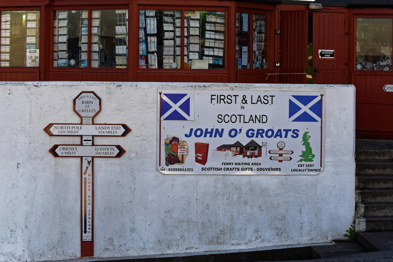 first and last, north pole, lands end, outdoors, close-up, john ogroats, communication, symbol, guidance, sign, wall - building feature, information sign