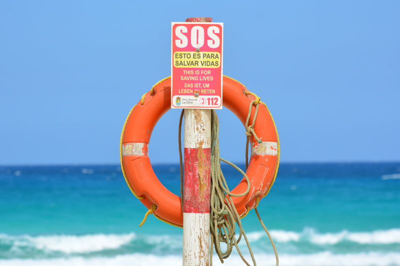 land, water, hanged, blue, scenics - nature, protection, life belt, security, clear sky, help, ocean, post, day, orange, sky, outdoors, horizon, sos, 5K