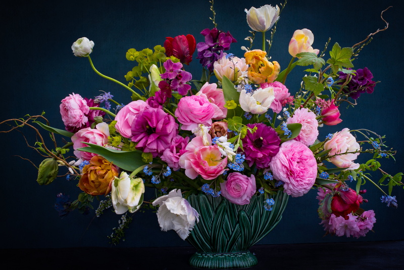 tulips, vase, Erysimum, 5K, forget-me-nots, roses, background, bouquet, Ranunculus, flowers